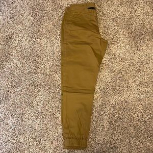 Empyre joggers